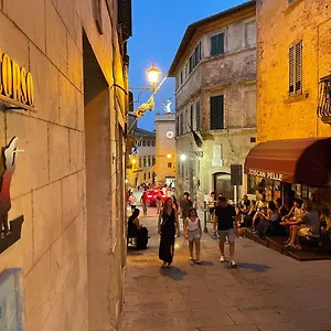 Maison d'hôtes La Dimora Nel Corso, Montepulciano Stazione